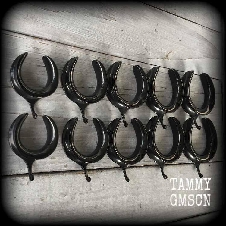 DIY Black cradle hooks for stretched ears TammyGMSCN