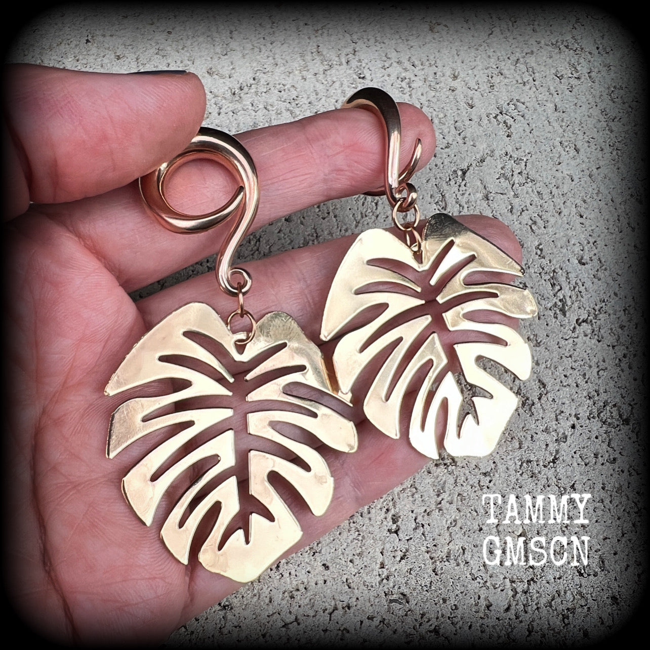 Crazy plant people earrings Crazy Plant People Australia CIPPA Plant people Plant jewelry Leaf earrings Plant earrings Leaf gauged earrings Stretched ears Stretched lobes Gauged ears Gauged earrings Tunnel dangles Plugs 6mm 8mm 10mm 12mm 14mm 16mm 19mm 22mm 25mm 28mm 30mm