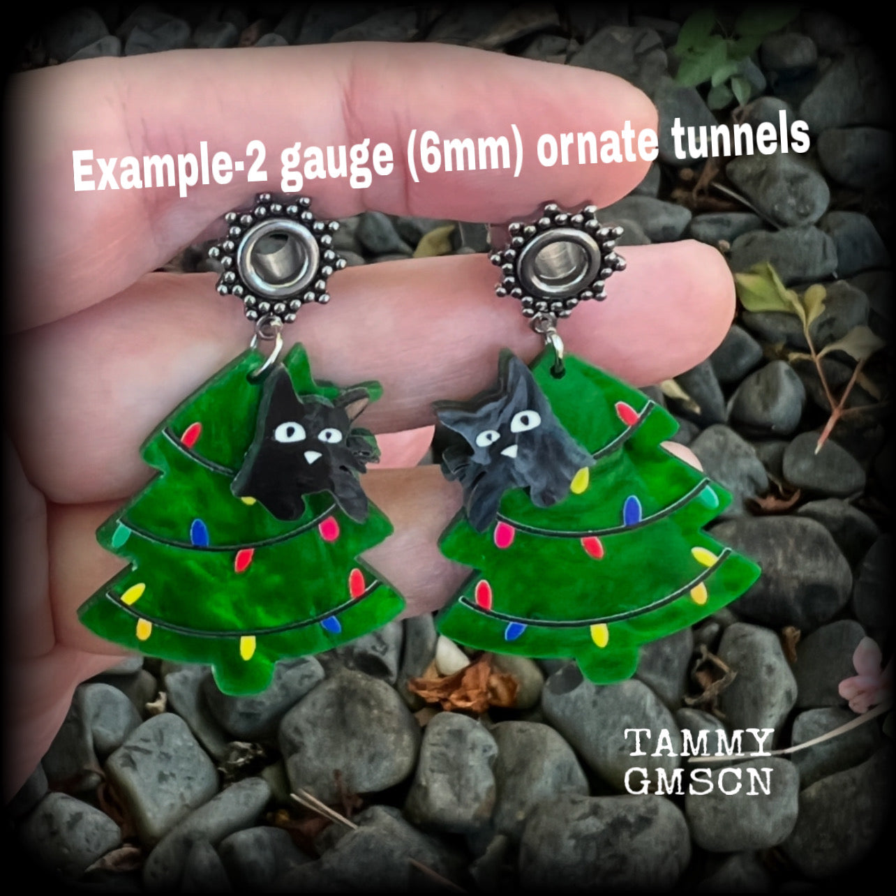 Black cat tunnel earrings-Christmas tree earrings