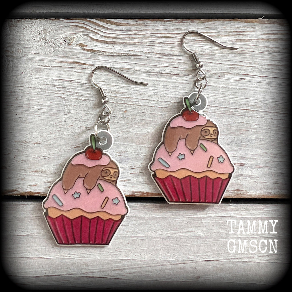 Sloth cupcake earrings-Cute earrings