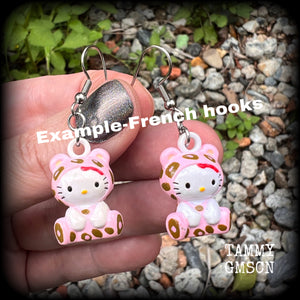 Hello Kitty earrings Japanese earrings Japanese cat earrings Crazy cat lady earrings Japanese jewelry Unique earrings Rare earrings Stocking stuffers Gifts for girls Gifts for her Kawaii earrings Kawaii jewelry Pierced ears Stretched ears