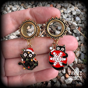 Festive cat tunnel earrings Black cat tunnels Snowflake earrings Christmas decorations Stretched ears Stretched lobes Body jewelry Ear gauges Gauged earrings Gauged ears Baubles Christmas gifts 6mm 8mm 10mm 12mm 14mm 16mm 19mm 22mm 25mm 28mm 30mm 