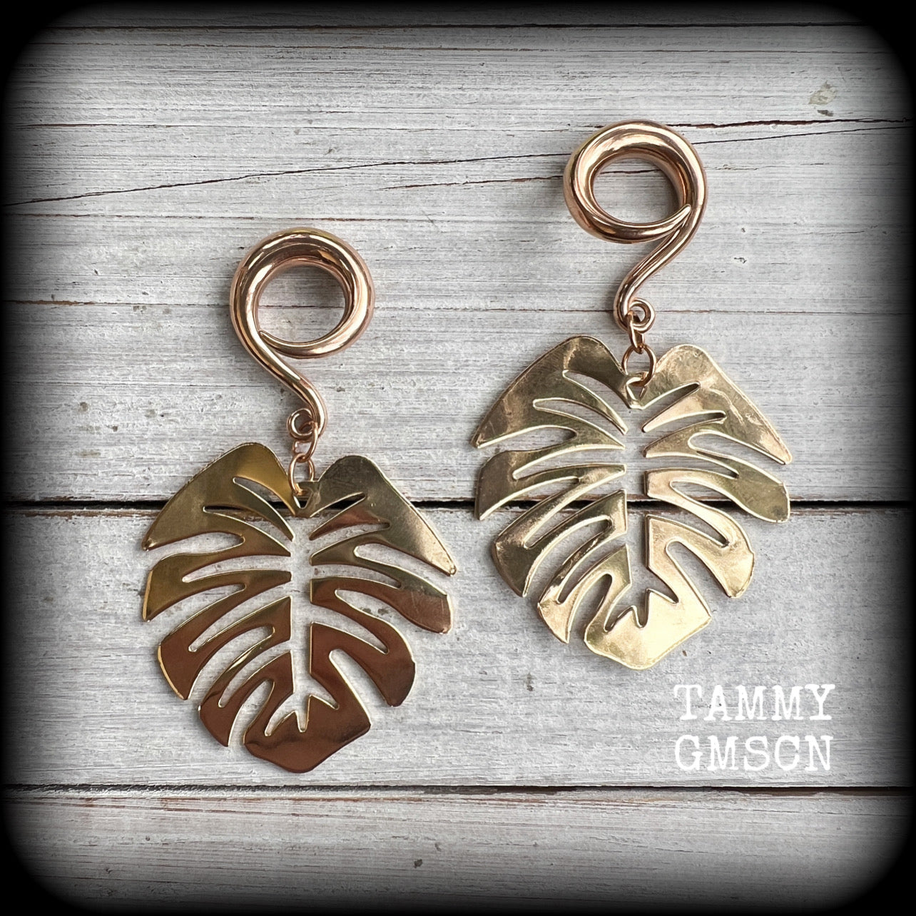 Monstera leaf ear hangers Crazy Plant People Australia CIPPA Plant people Plant jewelry Leaf earrings Plant earrings Leaf gauged earrings Stretched ears Stretched lobes Gauged ears Gauged earrings Tunnel dangles Plugs 6mm 8mm 10mm 12mm 14mm 16mm 19mm 22mm 25mm 28mm 30mm