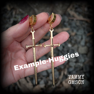 DIY huggie ear cuffs for pierced ears