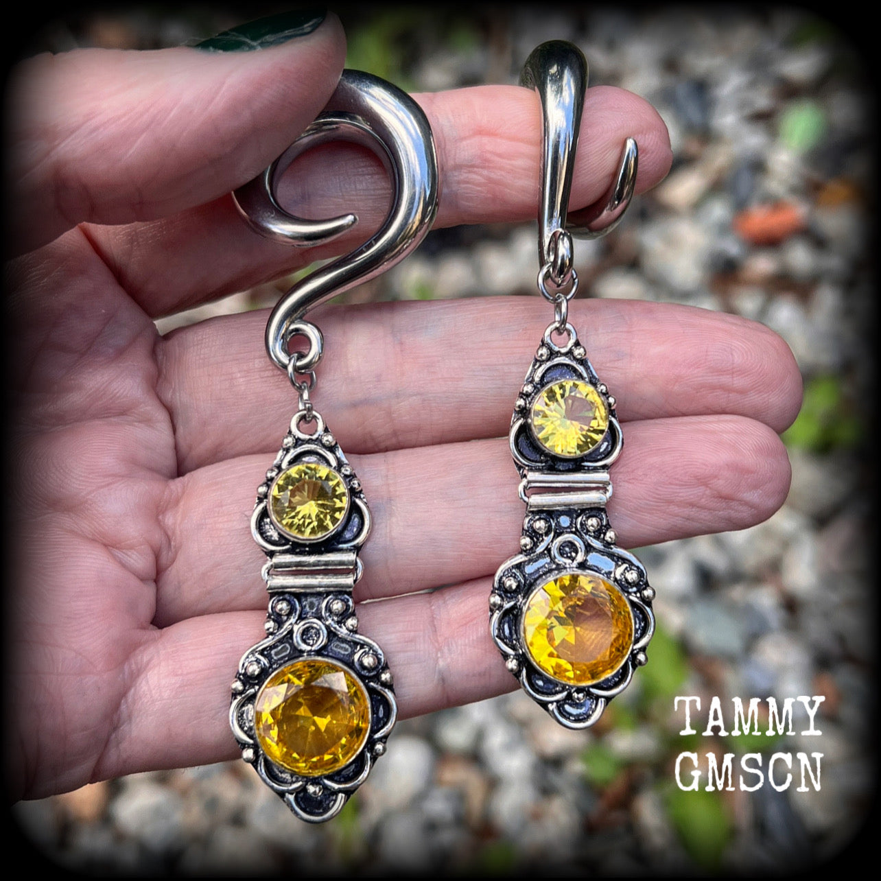 Citrine ear weights 0 gauge gauged earrings Body jewelry Gemstone ear gauges Gemstone tunnel dangles Gemstone plugs Gauges Stretched lobes Gemstone ear weights  Gauged earrings Gauged ears 4mm 6mm 8mm 10mm 12mm 14mm 16mm 19mm 22mm 25mm 28mm 30mm