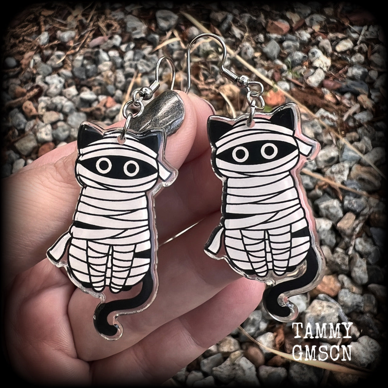 The Mummy cat earrings Supernatural kitty earrings Crazy cat lady earrings cat jewellery Halloween earrings Gauged earrings Pierced ears Ear gauges Los Muertos earrings Day of the Dead earrings Samhain earrings Samhain jewelry Universal monsters