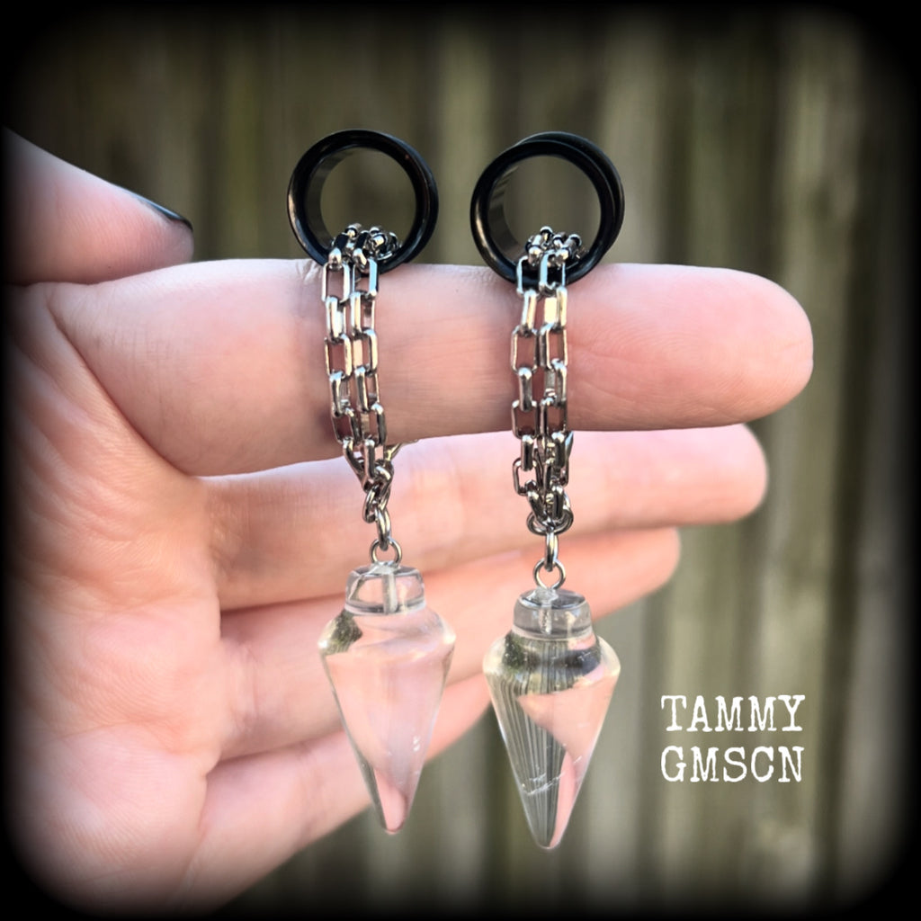 These gorgeous clear quartz earrings have been made with gemstone pendulums, are nice and dangly measuring in at just on 8cms from tip to tip and not too heavy at 8 grams a piece. 

🔥🔥🔥 This listing is for the chain/lobster clasp combination shown in the product photos, suitable for 0 gauge and larger. If you choose a smaller size of tunnel than 0 gauge we will make these on a smaller chain.