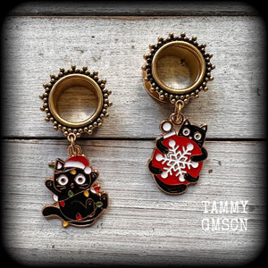 Festive cat tunnel earrings Black cat tunnels Snowflake earrings Christmas decorations Stretched ears Stretched lobes Body jewelry Ear gauges Gauged earrings Gauged ears Baubles Christmas gifts 6mm 8mm 10mm 12mm 14mm 16mm 19mm 22mm 25mm 28mm 30mm 