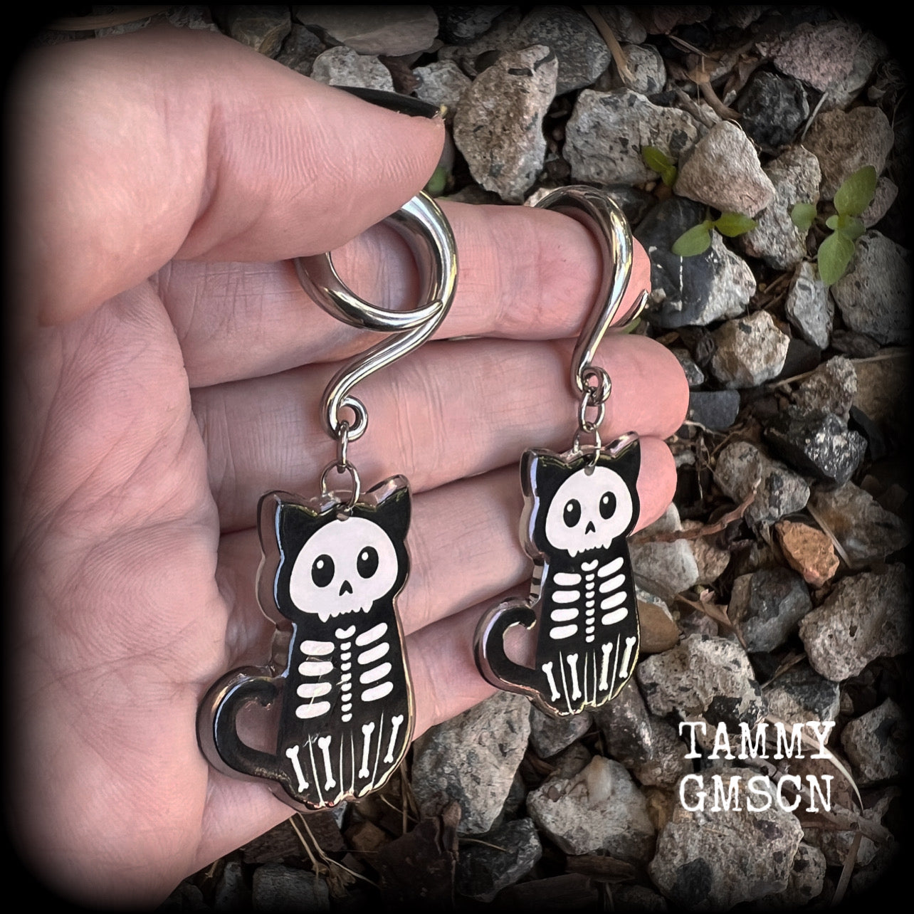 Halloween earrings Halloween ear hangers Halloween tunnel earrings Halloween tunnel dangles Spooky earrings Halloween jewelry Cat earrings Cat jewelry 6g 2g 0g 00g 1/2” 9/16” 5/8” 3/4” 7/8” 1” 1.10” 1.18” Stretched ears Stretched lives Gauged ears Gauged earrings Ear weights