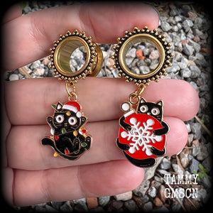 Festive cat tunnel earrings Black cat tunnels Snowflake earrings Christmas decorations Stretched ears Stretched lobes Body jewelry Ear gauges Gauged earrings Gauged ears Baubles Christmas gifts 6mm 8mm 10mm 12mm 14mm 16mm 19mm 22mm 25mm 28mm 30mm 