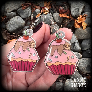 Sloth cupcake earrings-Cute earrings
