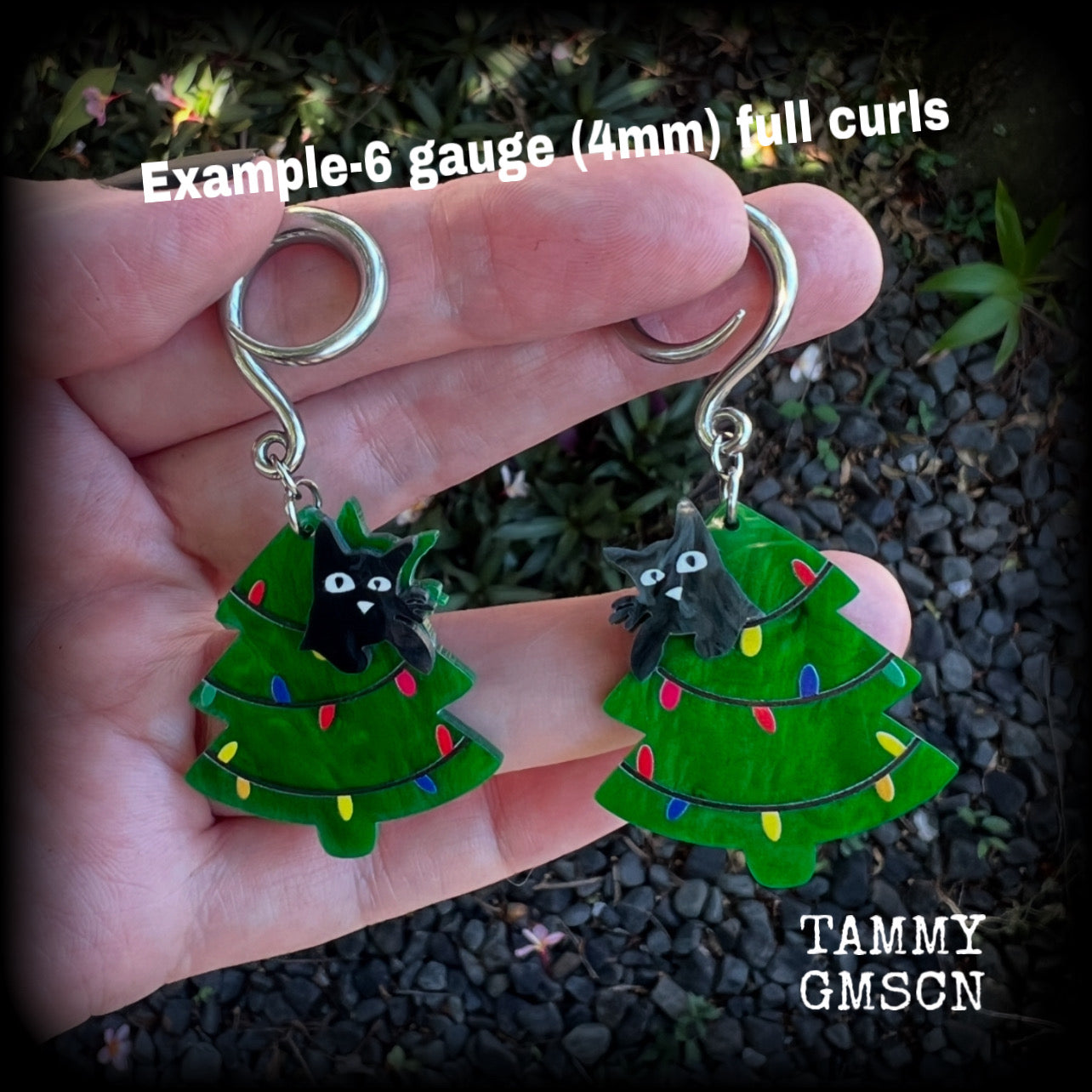 Black cat tunnel earrings-Christmas tree earrings