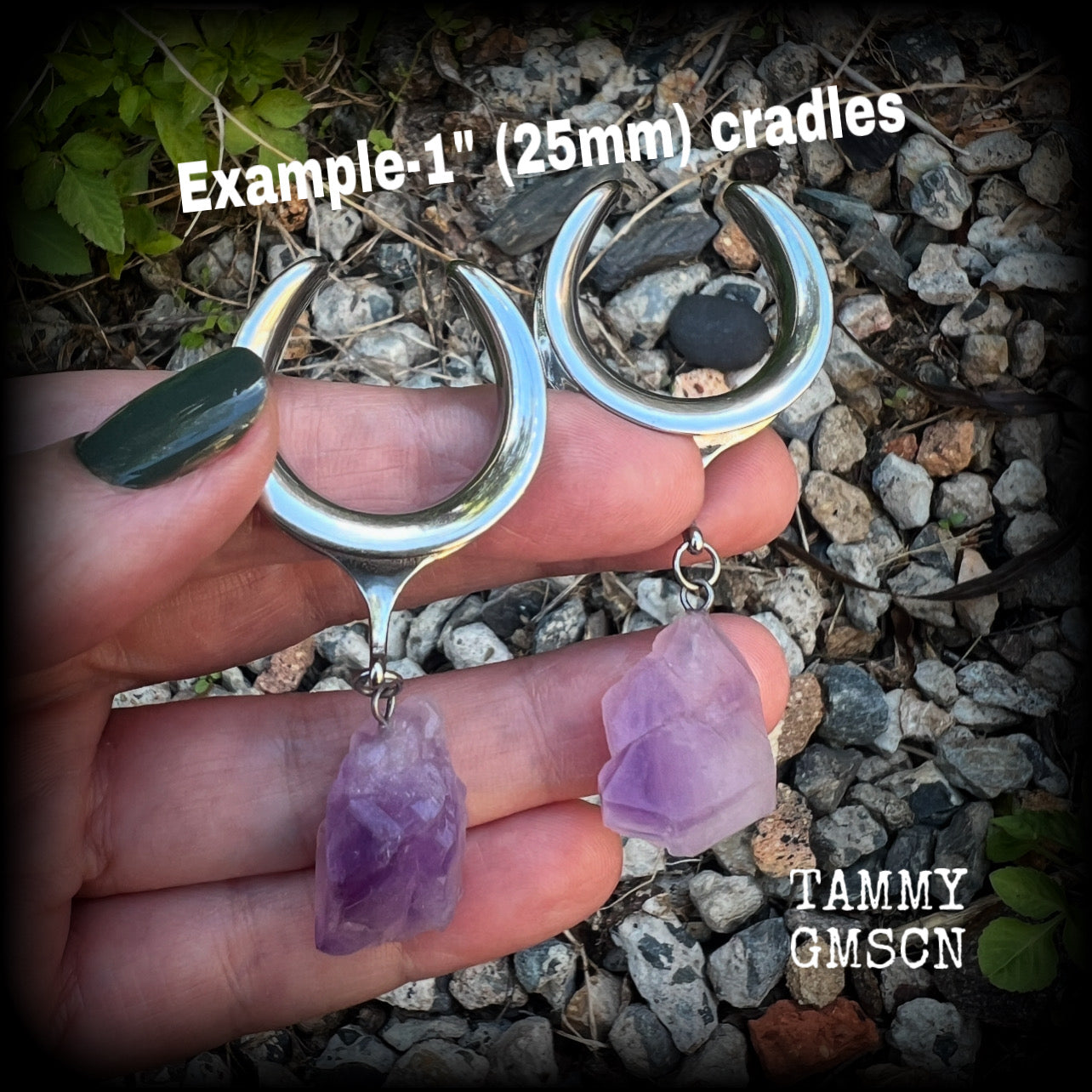 These gorgeous gauged earrings feature beautiful purple raw amethyst gemstones, measuring just under 6cms from tip to tip, and weighing approx 10 grams each, not too heavy...
