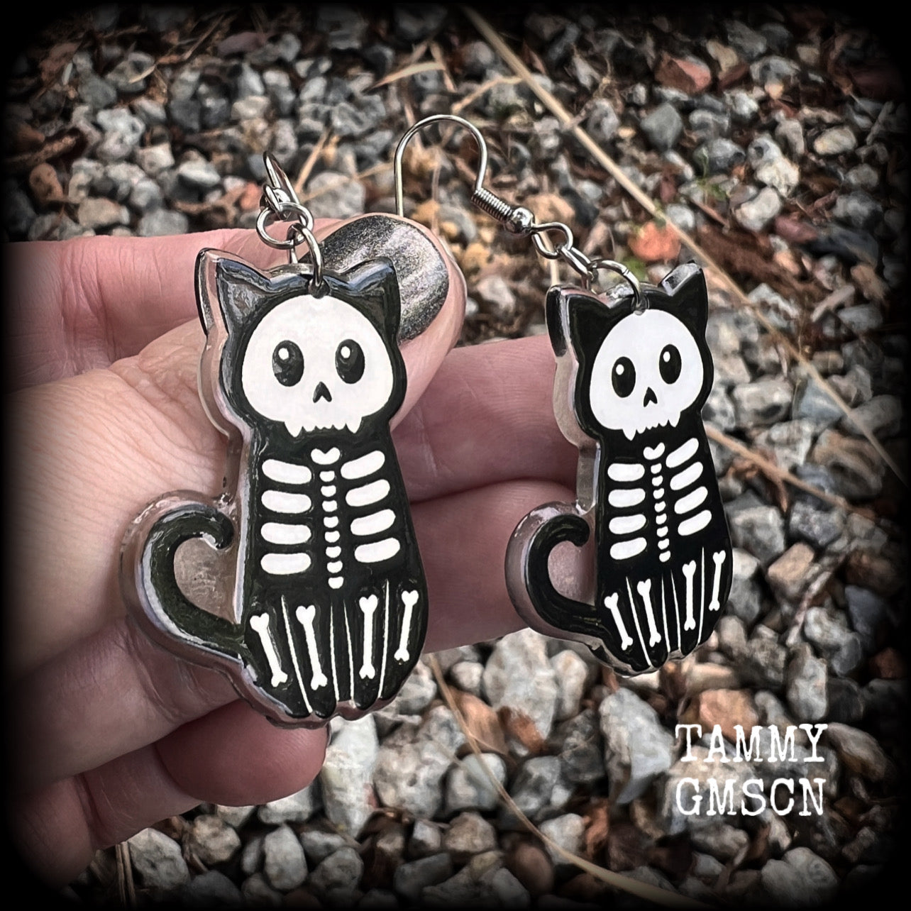 Skeleton cat earrings Supernatural kitty earrings Crazy cat lady earrings cat jewellery Halloween earrings Gauged earrings Pierced ears Ear gauges Los Muertos earrings Day of the Dead earrings Samhain earrings Samhain jewelry Witches cat Spectre