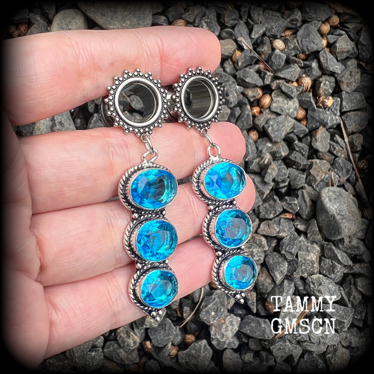 Blue topaz ear weights Gemstone gauged earrings 1/2” ear weights Body jewelry Gemstone tunnels 6g 2g 0g 00g 1/2 9/16 5/8 3/4 7/8 1 1.10 1.18 Whimsygoth Gothic Gauges  Ear hangers Tunnel dangles 4mm 6mm 8mm 10mm 12mm 14mm 16mm 19mm 22mm 25mm 28mm 30mm