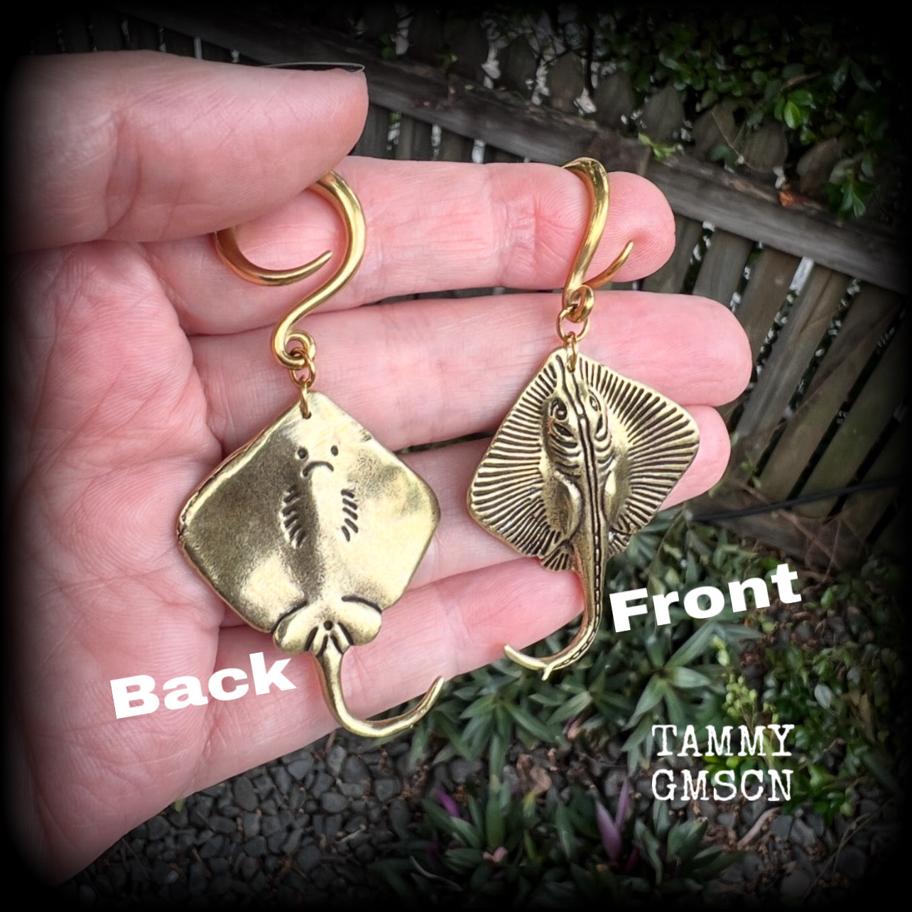 🔥 Symbolically, the stingray embodies calmness under pressure, self-defense, and navigating life's challenges with strength and balance.  

These awesome ear hangers feature a pair of brass sting rays, measuring just on 7cms from tip to tip, and weighing approx 17 grams each.

This pair has been made on 6 gauge (4mm) surgical steel full curls, suitable for stretched lobes.
