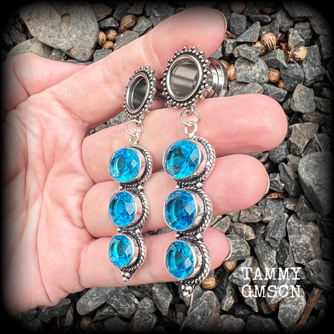 Blue topaz ear weights Gemstone gauged earrings 1/2” ear weights Body jewelry Gemstone tunnels 6g 2g 0g 00g 1/2 9/16 5/8 3/4 7/8 1 1.10 1.18 Whimsygoth Gothic Gauges  Ear hangers Tunnel dangles 4mm 6mm 8mm 10mm 12mm 14mm 16mm 19mm 22mm 25mm 28mm 30mm
