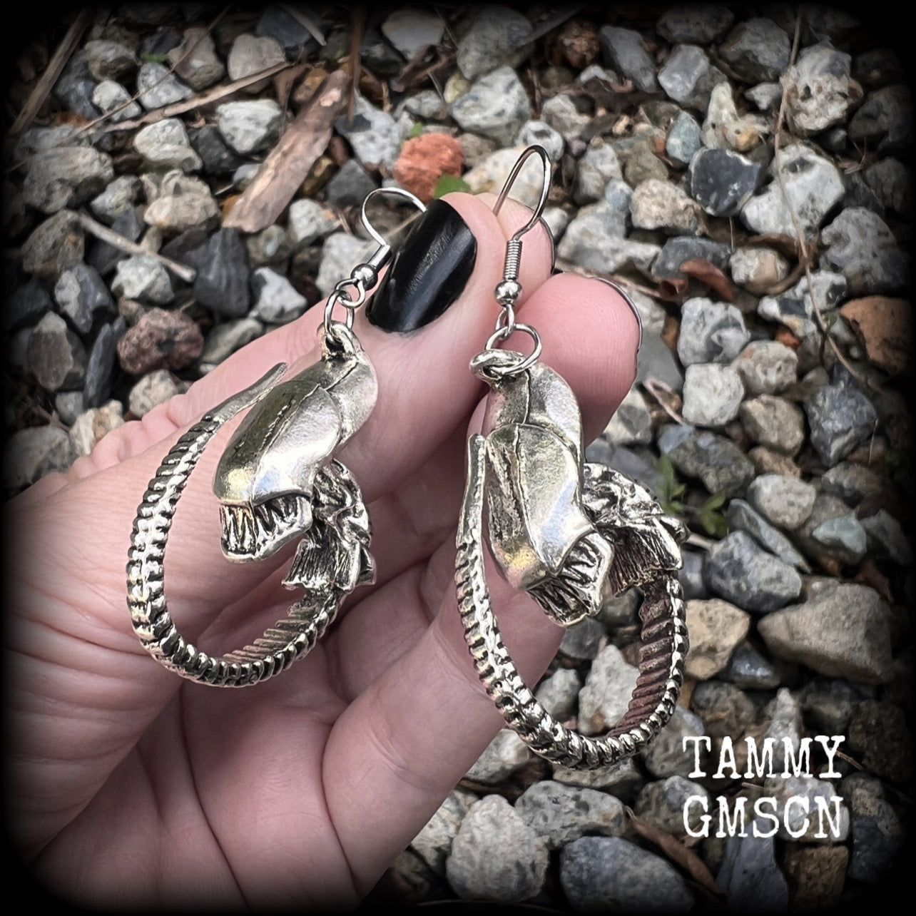 Xenomorph earrings Sci fi earrings Science fiction jewelry Ear hangers Ear weights Ear gauges UFO Space Extraterrestrial Interstellar 