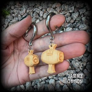 🔥 The lucky mallet is part of Japanese folklore. Uchide no kozuchi is a legendary Japanese "magic hammer" which can "tap out" anything wished for. This treasure is also known as "magic wishing mallet", "lucky hammer", and "the mallet of fortune" 🔥

These earrings feature a hand carved peach wood lucky mallet, measuring just on 6.5 cms from tip to tip and weighing approx 10 grams each.

This pair have been made with 2 gauge (6mm) surgical steel full curl hooks, to be worn in stretched lobes.