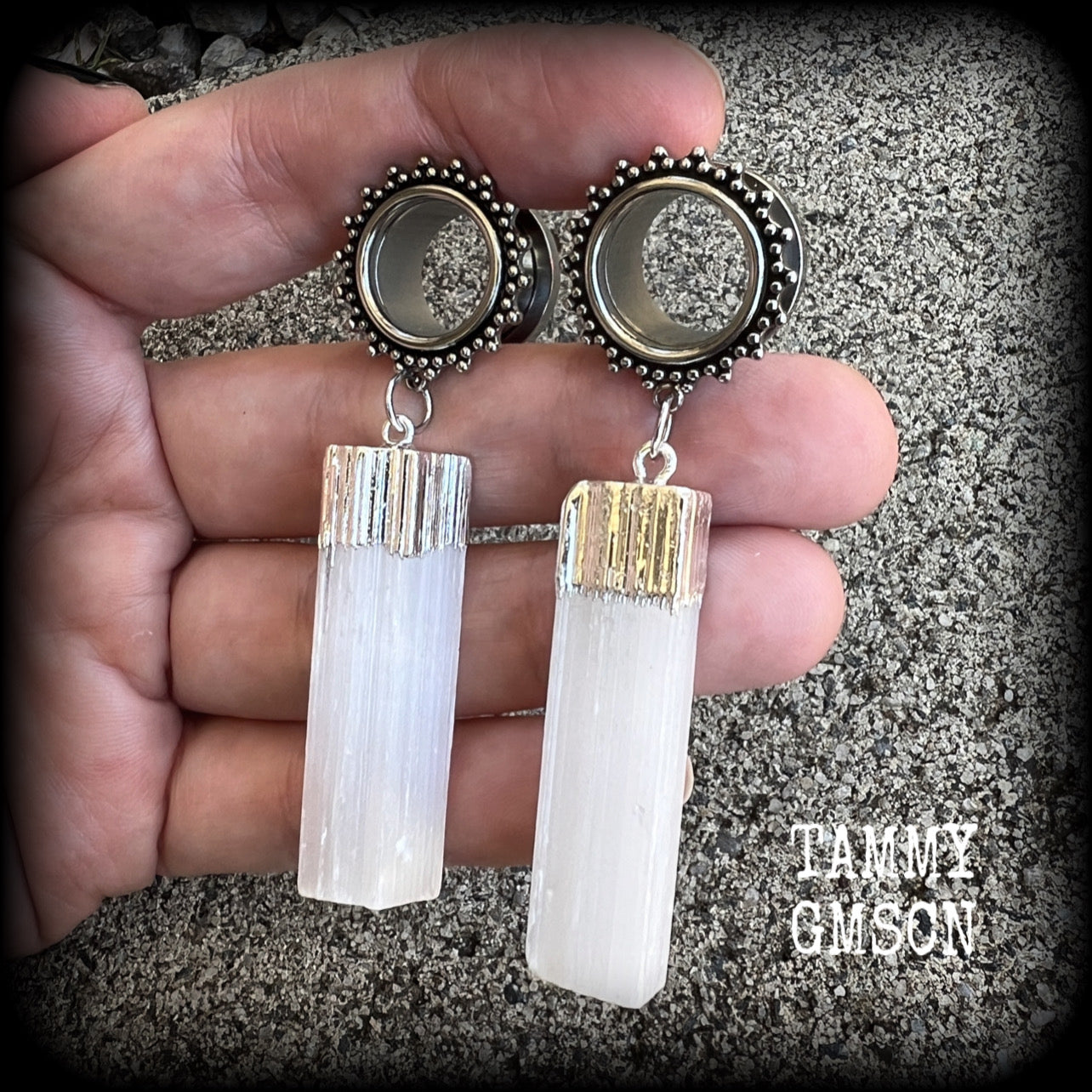 Ornate Selenite tunnels-Boho tunnels