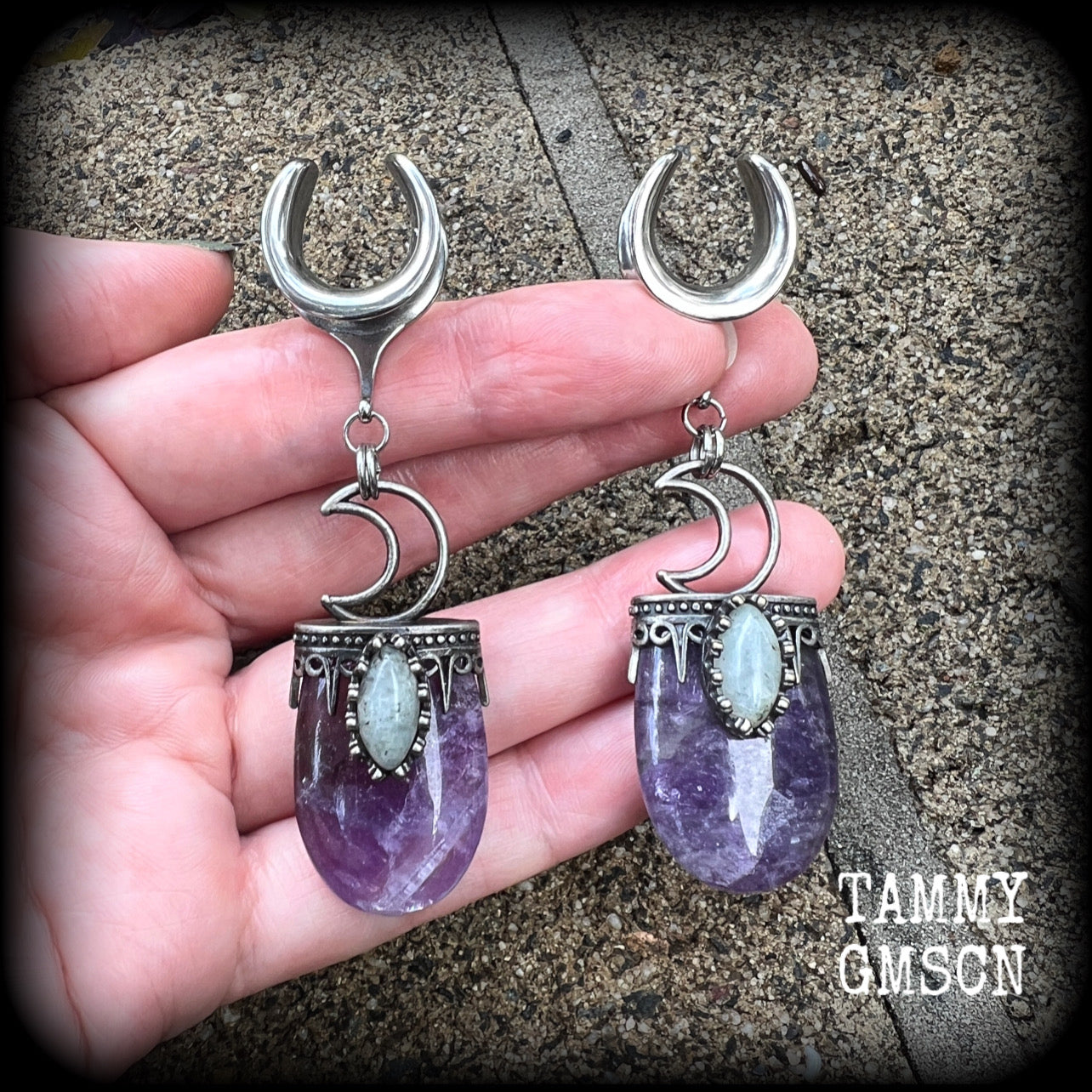 Gemstone ear weights Amethyst jewelry Amethyst ear weights 16mm ear weights Ear gauges Amethyst gauged earrings Gemstone tunnel dangles Gemstone ear weights Ear hangers Cottagecore jewelry Stretched ears 4mm 6mm 8mm 10mm 12mm 14mm 16mm 19mm 22mm 25mm 28mm 30mm Gauges