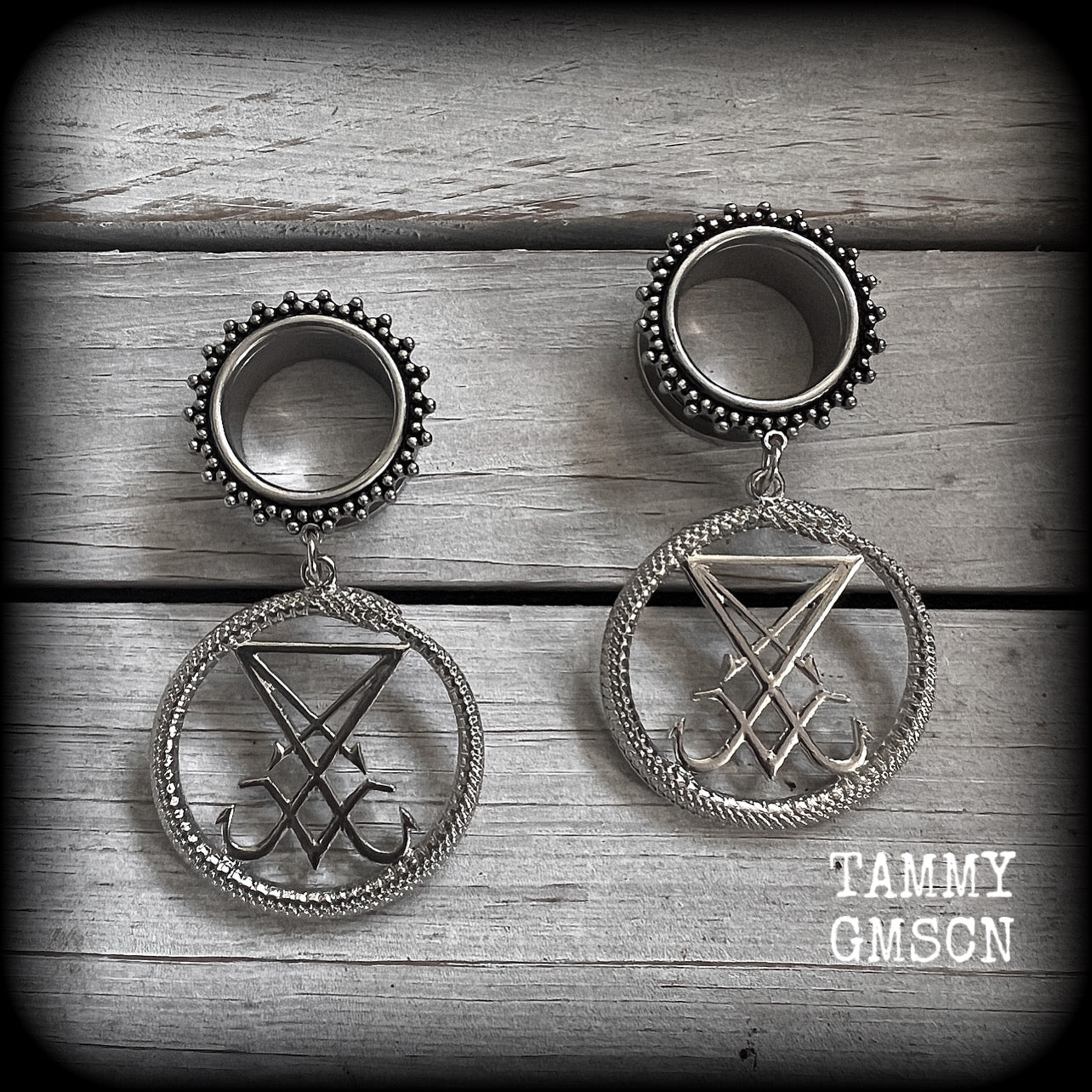 Ouroboros earrings 