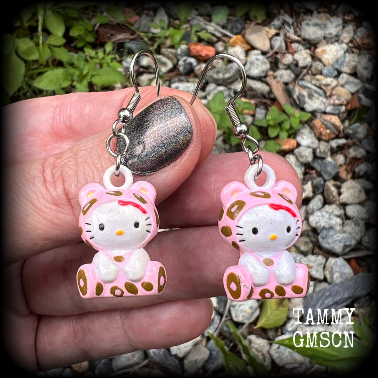 Hello Kitty earrings Japanese earrings Japanese cat earrings Crazy cat lady earrings Japanese jewelry Unique earrings Rare earrings Stocking stuffers Gifts for girls Gifts for her Kawaii earrings Kawaii jewelry Pierced ears Stretched ears