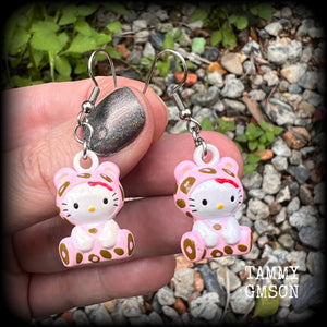 Hello Kitty earrings Japanese earrings Japanese cat earrings Crazy cat lady earrings Japanese jewelry Unique earrings Rare earrings Stocking stuffers Gifts for girls Gifts for her Kawaii earrings Kawaii jewelry Pierced ears Stretched ears