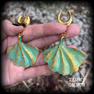 Ginkgo leaf earrings Ginkgo leaf ear weights Ear hangers Ear gauges Stretched ears Stretched lobes Gauged earrings Gauged ears Mossgoth Whimsigoth Cottagecore Forestpunk Goblincore Witchyvibes 4mm 6mm 8mm 10mm 12mm 14mm 16mm 19mm 22mm 25mm 28mm 30mm