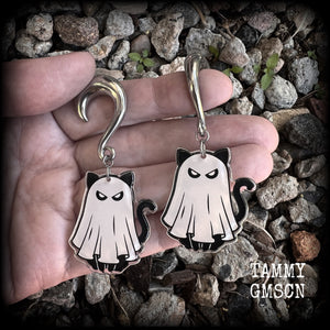 Halloween earrings Halloween ear hangers Halloween tunnel earrings Halloween tunnel dangles Spooky earrings Halloween jewelry Cat earrings Cat jewelry 6g 2g 0g 00g 1/2” 9/16” 5/8” 3/4” 7/8” 1” 1.10” 1.18” Stretched ears Stretched lives Gauged ears Gauged earrings Ear weights