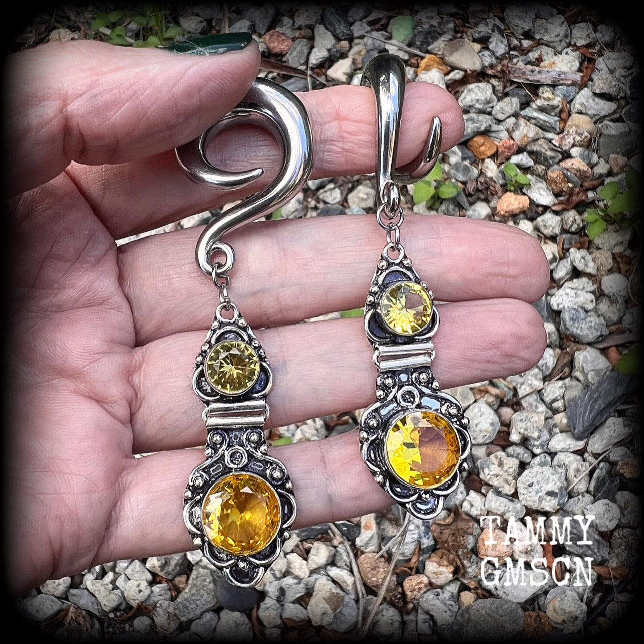 Citrine ear weights 0 gauge gauged earrings Body jewelry Gemstone ear gauges Gemstone tunnel dangles Gemstone plugs Gauges Stretched lobes Gemstone ear weights  Gauged earrings Gauged ears 4mm 6mm 8mm 10mm 12mm 14mm 16mm 19mm 22mm 25mm 28mm 30mm