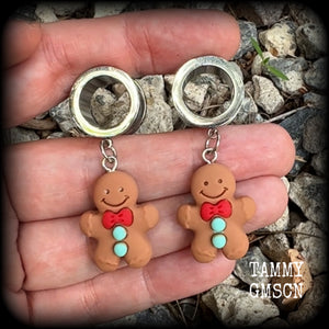 Gingerbread man earrings Gingerbread man tunnels Secret santa Stocking stuffers Christmas ear gauges Gingerbread man gauges Gauged earrings Stretched lobes Gauged ears Ear hangers Christmas gifts Christmas plugs Xmas 4mm 6mm 8mm 10mm 12mm 14mm 16mm 19mm 22mm 25mm 28mm 30mm