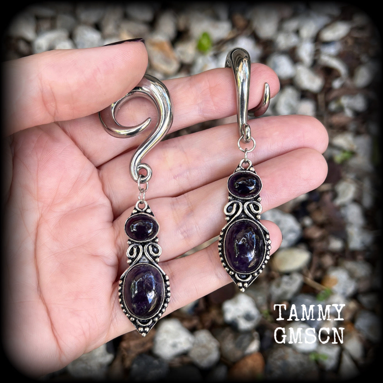 Amethyst jewelry Amethyst ear weights 0 gauge ear weights Ear gauges Amethyst gauged earrings Gemstone gauged earrings Gemstone ear weights Ear hangers Witchy jewelry Gauged ears 4mm 6mm 8mm 10mm 12mm 14mm 16mm 19mm 22mm 25mm 28mm 30mm Gypsy boho