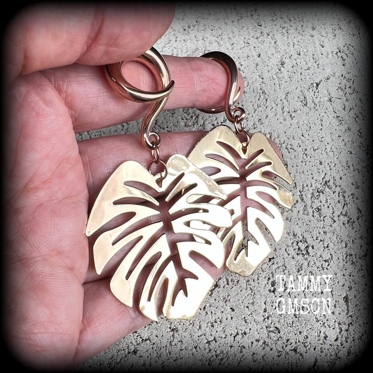 Leaf earrings Crazy Plant People Australia CIPPA Plant people Plant jewelry Leaf earrings Plant earrings Leaf gauged earrings Stretched ears Stretched lobes Gauged ears Gauged earrings Tunnel dangles Plugs 6mm 8mm 10mm 12mm 14mm 16mm 19mm 22mm 25mm 28mm 30mm