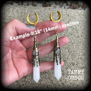 These gorgeous gothic gemstone gauged earrings feature beautiful cloudy quartz and antique bronze gemstone points, measuring just over 10 cms from tip to tip, and weighing approx 15 grams each.
These earrings have been made on 9/16” gauge (14mm) surgical steel cradles