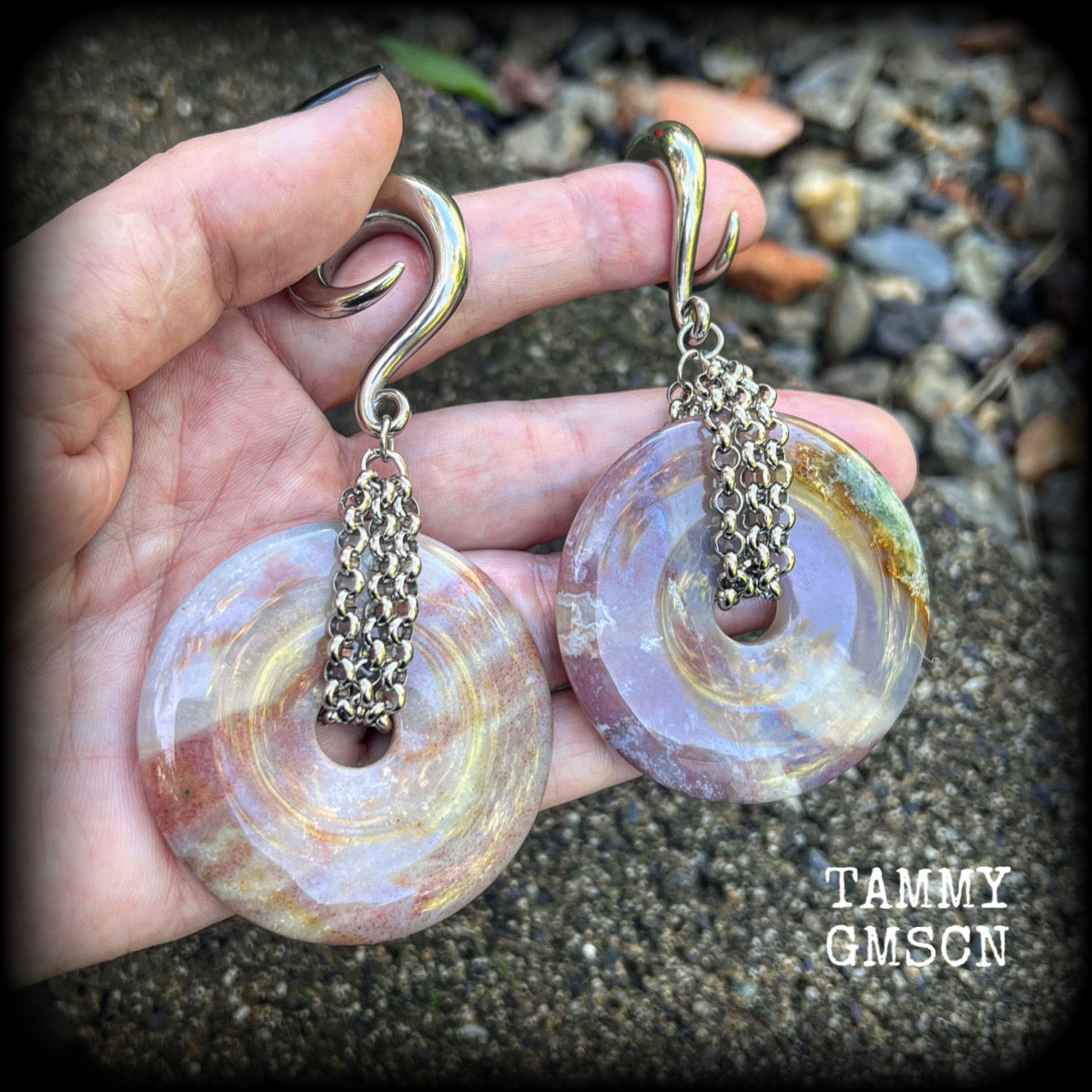 Indian agate ear weights-Hanging gauges