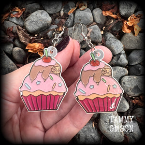 Sloth earrings Cupcake earrings Animal earrings Sloth jewelry Muffin earrings Animal jewelry Cake earrings Pet earrings Cute earrings Quirky earrings Unique earrings Gifts for girls Gifts for her Stocking stuffers Christmas gifts Secret Santa