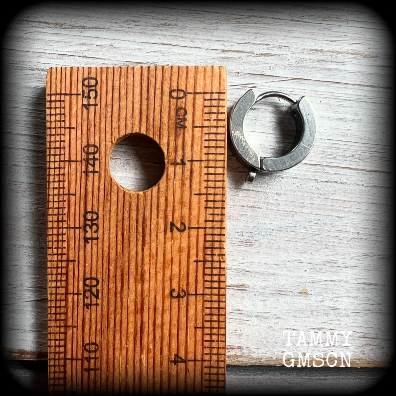 DIY huggie ear cuffs for pierced ears