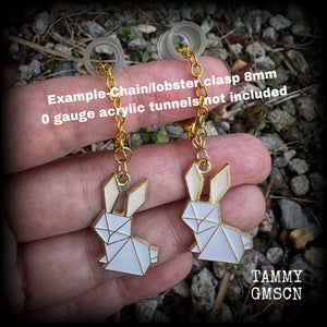 Super cute and super light weight, these adorable earrings feature white enamel and antique gold origami white rabbit charms. Measuring approx 6 from tip to tip and weighing only a gram or two each, this pair has been made with our chain/lobster clasp 8mm option.