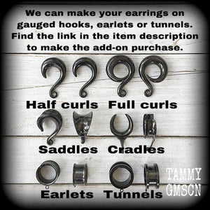 Add gauged hooks or tunnels for stretched lobes