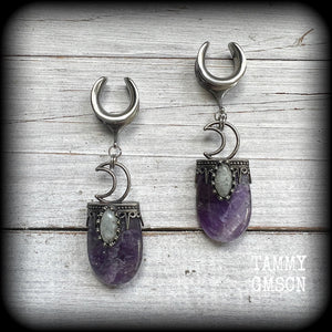 Amethyst ear weights Amethyst jewelry Amethyst ear weights 16mm ear weights Ear gauges Amethyst gauged earrings Gemstone tunnel dangles Gemstone ear weights Ear hangers Cottagecore jewelry Stretched ears 4mm 6mm 8mm 10mm 12mm 14mm 16mm 19mm 22mm 25mm 28mm 30mm Gauges