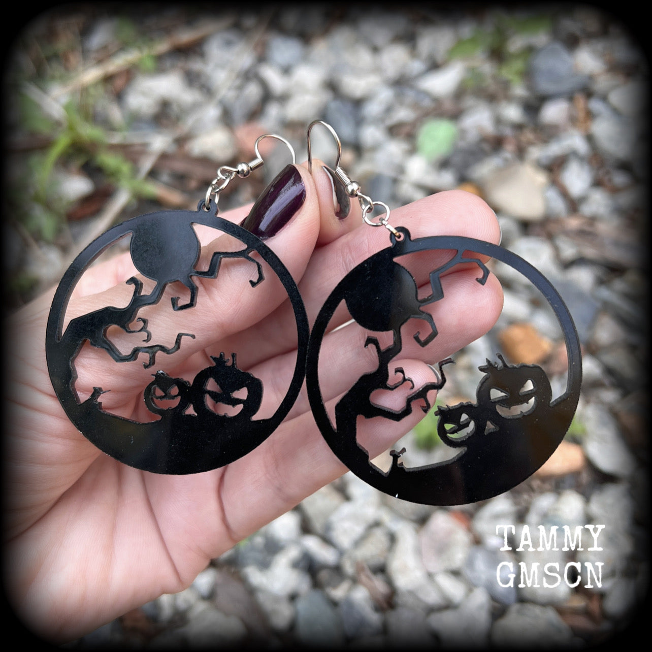 Halloween earrings Jack o lantern earrings Spooky tree earrings Horror movie earrings Bats jewelry Gothic earrings Full moon Zombie earrings Horror movies Zombie movies Horrorpunk Spooky cute Body jewelry Pierced ears Gauged earrings Ear gauges