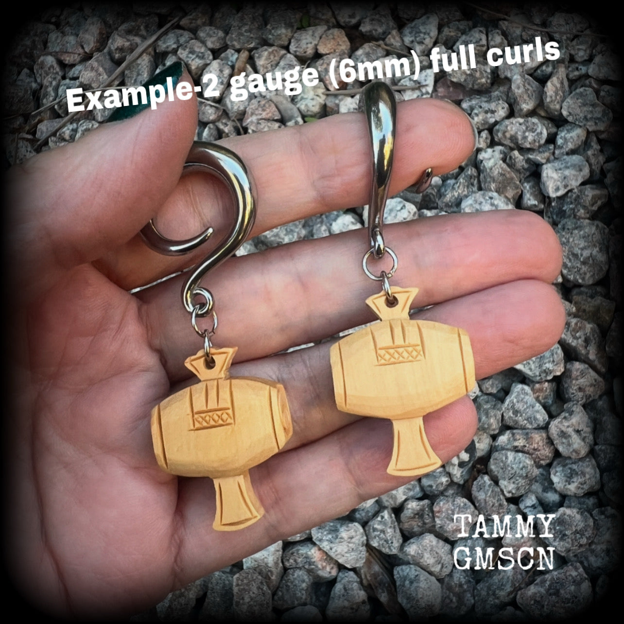 🔥 The lucky mallet is part of Japanese folklore. Uchide no kozuchi is a legendary Japanese "magic hammer" which can "tap out" anything wished for. This treasure is also known as "magic wishing mallet", "lucky hammer", and "the mallet of fortune" 🔥

These earrings feature a hand carved peach wood lucky mallet, measuring just on 6.5 cms from tip to tip and weighing approx 10 grams each.

This pair have been made with 2 gauge (6mm) surgical steel full curl hooks, to be worn in stretched lobes.