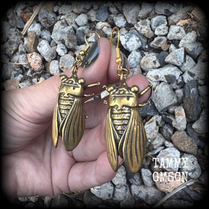 Locust earrings Cicada earrings Bugs earrings Locust earrings Insect earrings Entomology jewellery Pierced ears Bugs jewelry Ear gauges
