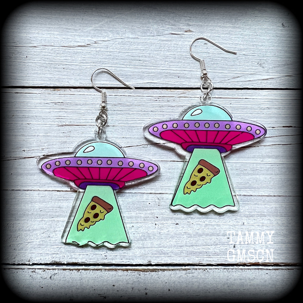 UFO earrings-Pizza abduction earrings