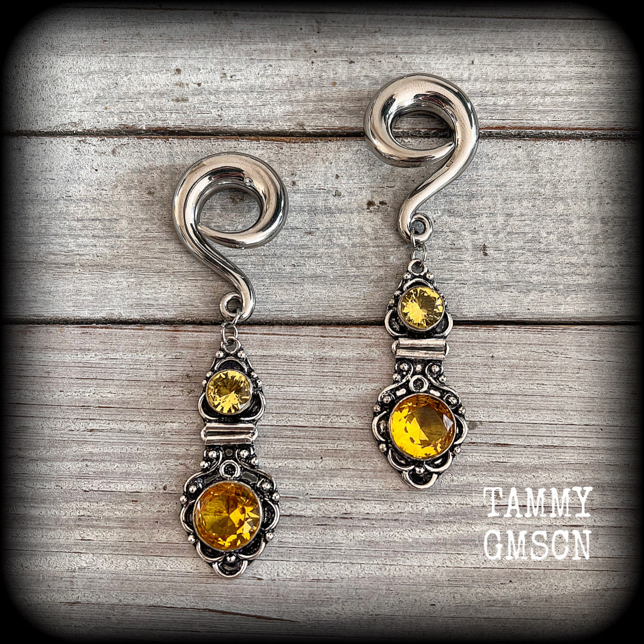 Citrine ear weights 0 gauge gauged earrings Body jewelry Gemstone ear gauges Gemstone tunnel dangles Gemstone plugs Gauges Stretched lobes Gemstone ear weights  Gauged earrings Gauged ears 4mm 6mm 8mm 10mm 12mm 14mm 16mm 19mm 22mm 25mm 28mm 30mm