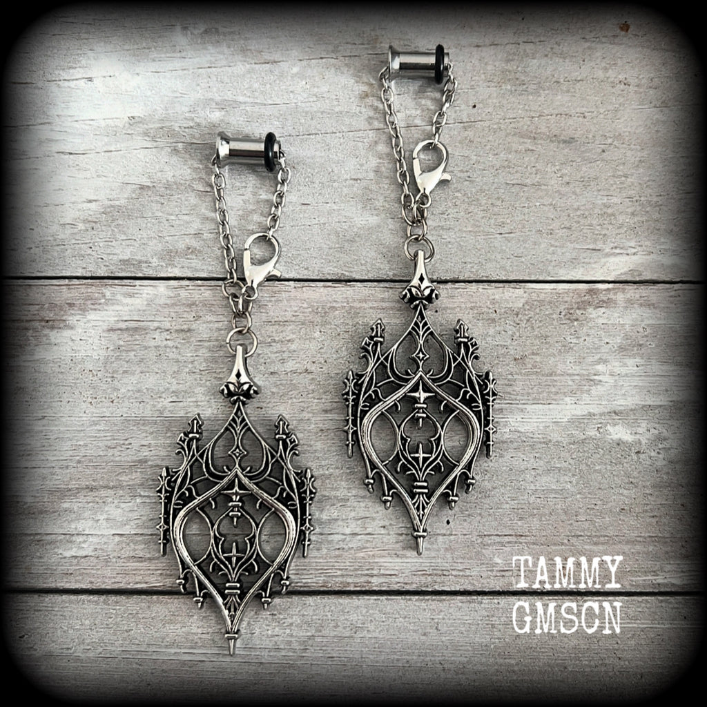 These gorgeous gothic earrings feature a beautiful antique silver ornate gothic cathedral architectural arch, measuring just on 8.5cms from tip to tip, and weighing approx 7 grams each.

 💥This listing includes one pair of surgical steel single flared O-ring earlets