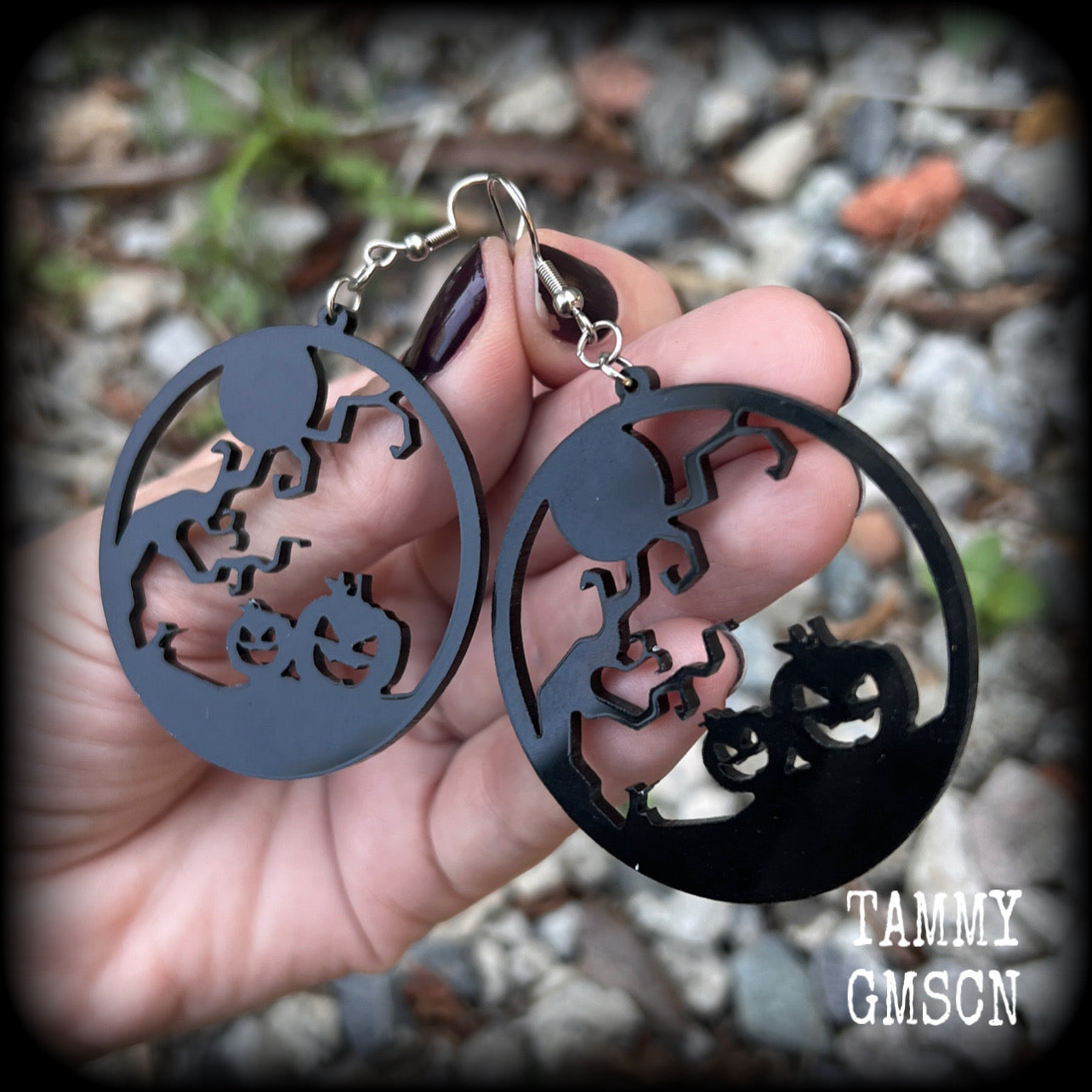 Halloween earrings Jack o lantern earrings Spooky tree earrings Horror movie earrings Bats jewelry Gothic earrings Full moon Zombie earrings Horror movies Zombie movies Horrorpunk Spooky cute Body jewelry Pierced ears Gauged earrings Ear gauges