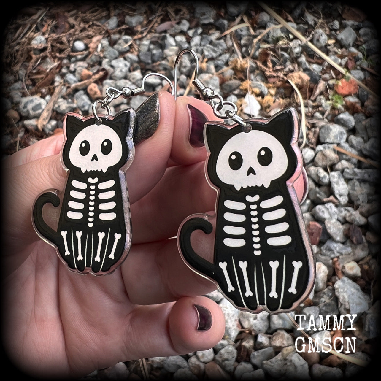 Skeleton cat earrings Supernatural kitty earrings Crazy cat lady earrings cat jewellery Halloween earrings Gauged earrings Pierced ears Ear gauges Los Muertos earrings Day of the Dead earrings Samhain earrings Samhain jewelry Witches cat Spectre