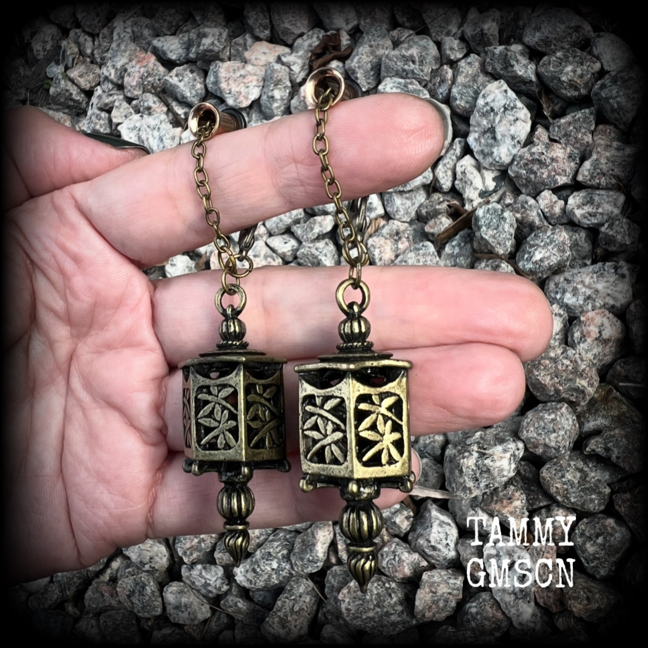 These gorgeous earrings feature an antique bronze Japanese lantern, are nice and big, measuring just on 8.5cms from tip to tip, and weigh approx 15 grams each.

💥This listing includes one pair of surgical steel single flared O-ring earlets

